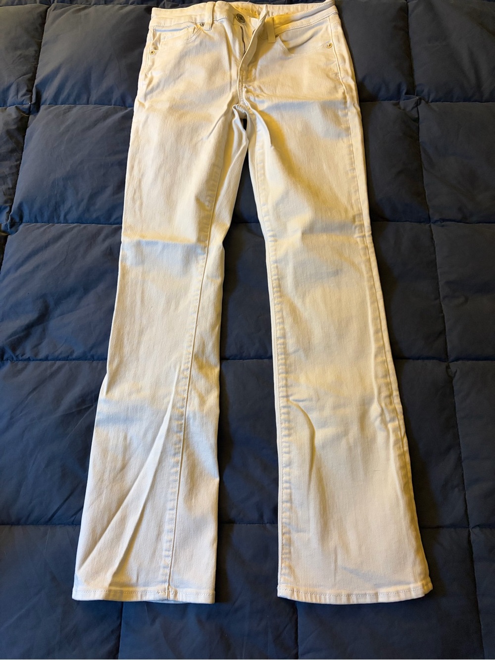 American Eagle Outfitters White Skinny Kick Jeans